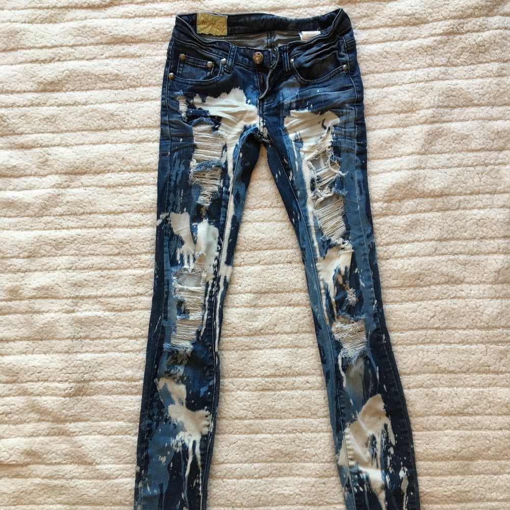 Machone Sz24/26 super funky rip-style euro jean!